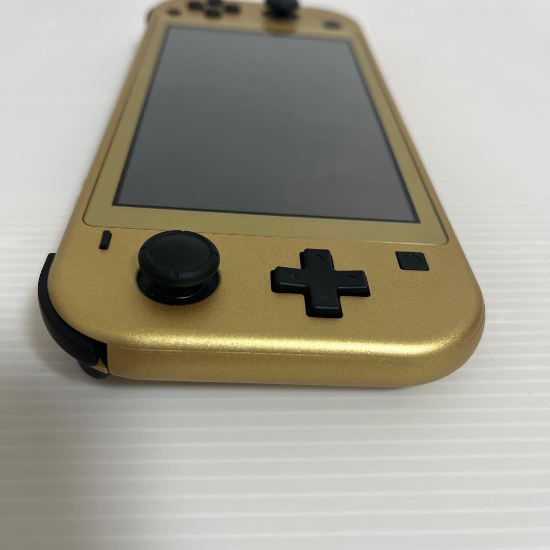 Switchライト　ハイラルエディション