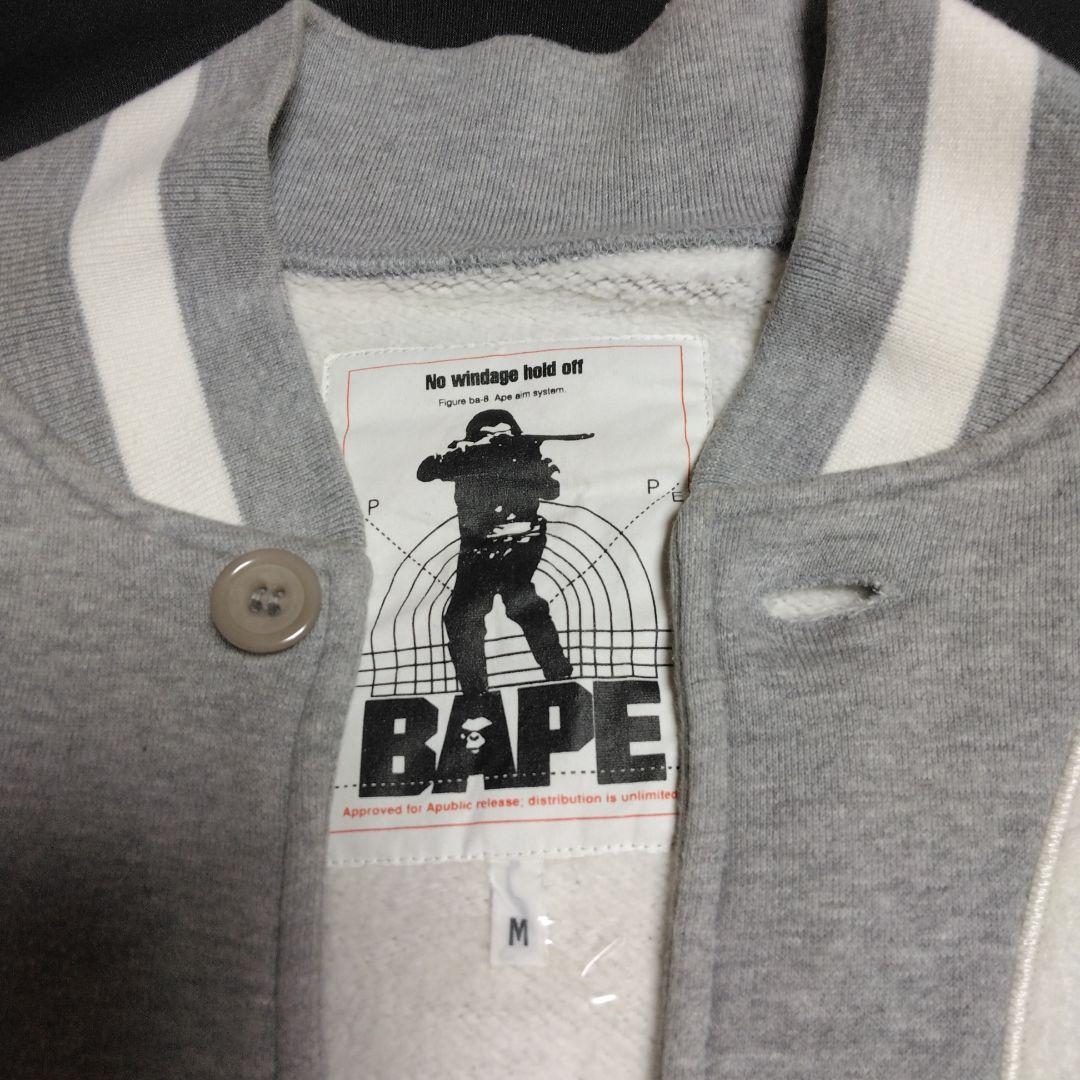 BAPE スタジャン Mサイズ グレー/ホワイト　訳あり