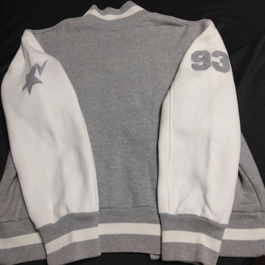 BAPE スタジャン Mサイズ グレー/ホワイト　訳あり