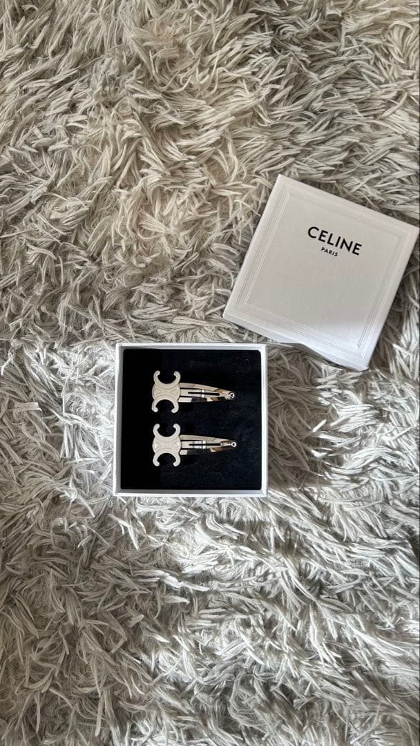 CELINE ヘアピン　シルバー【箱付き】