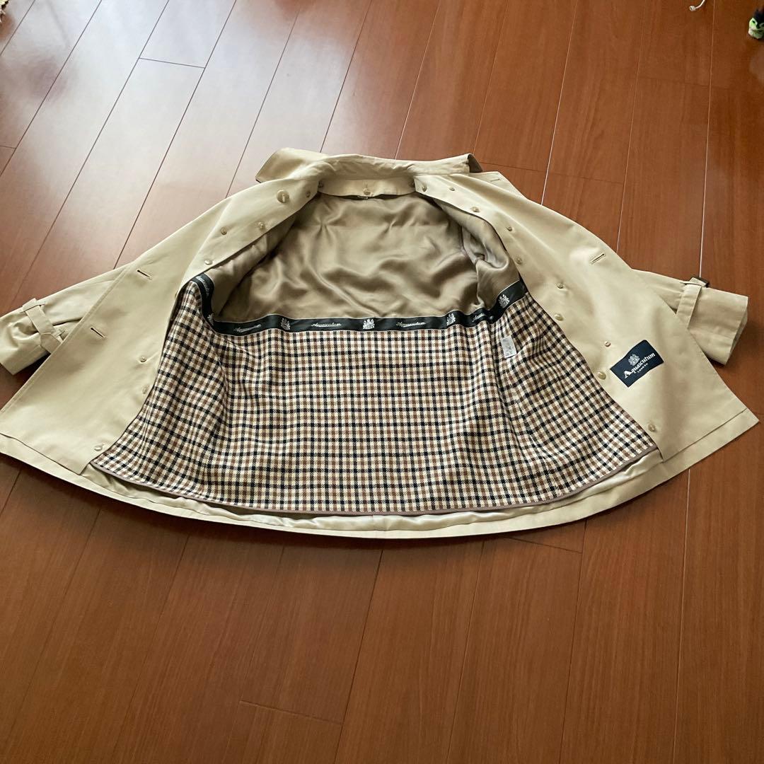 アクアスキュータム　ダブルブレスト トレンチコート　ライナーとべルト付き