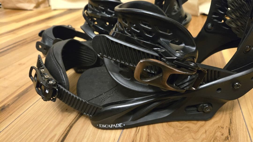 BURTON ESCAPADE ブラックビンディング