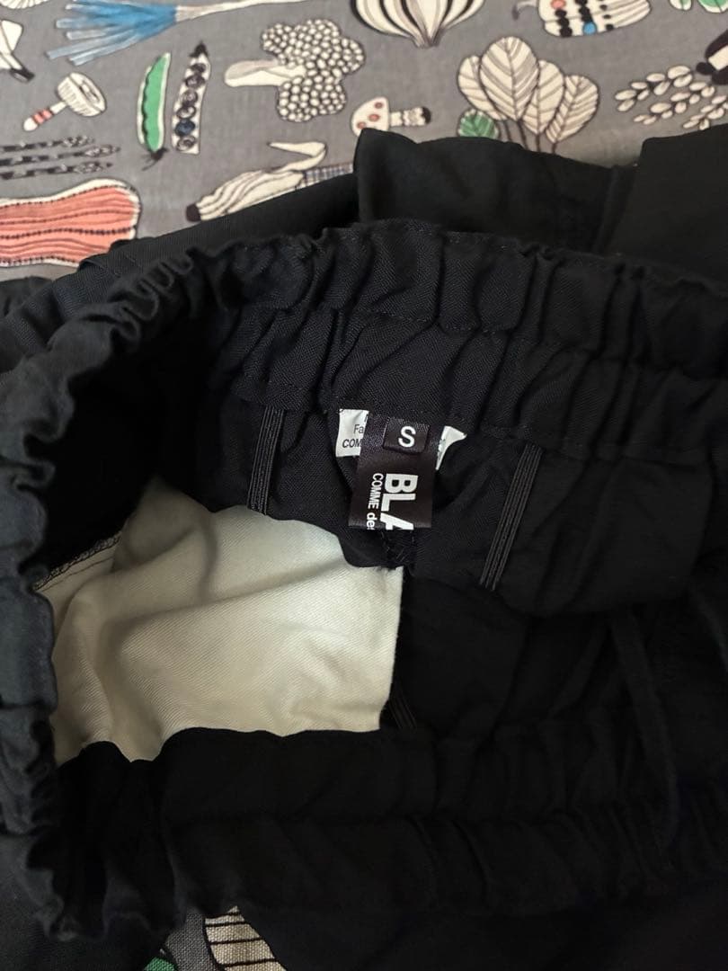 ブラックコムデギャルソン　美品　シャーリングパンツ