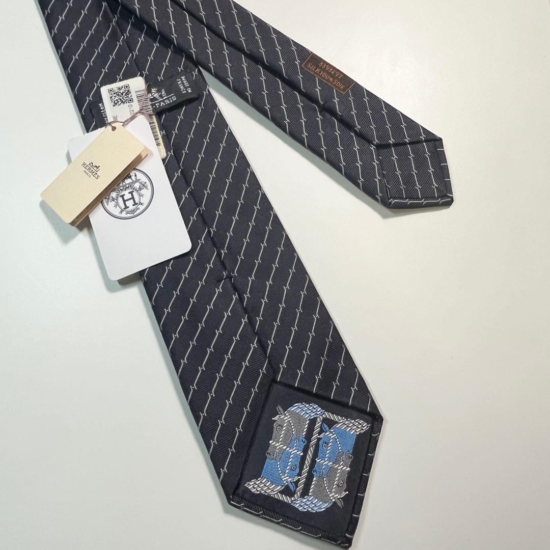 希少✨未使用✨HERMES エルメス　ネクタイ　H柄 ホース　馬　ナロータイ