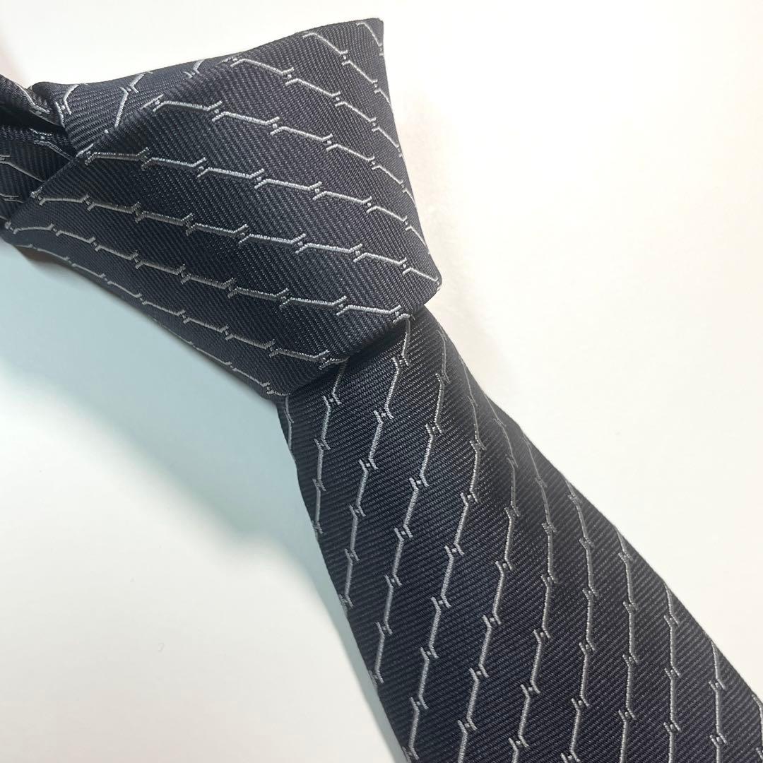 希少✨未使用✨HERMES エルメス　ネクタイ　H柄 ホース　馬　ナロータイ