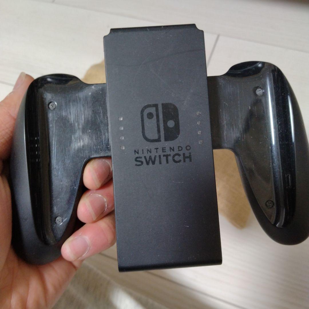 Nintendo Switch 青と赤のJoy-Con
