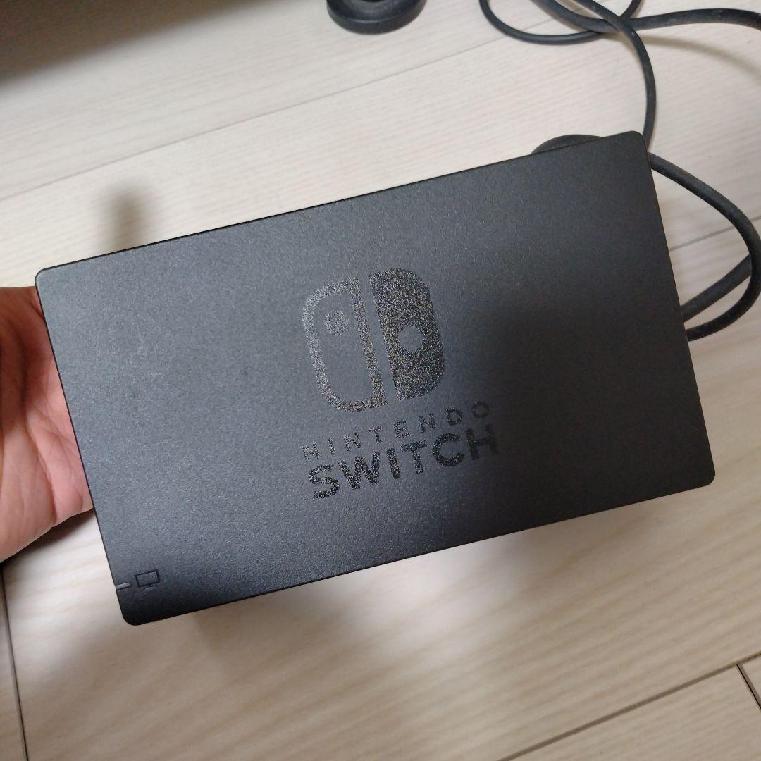 Nintendo Switch 青と赤のJoy-Con