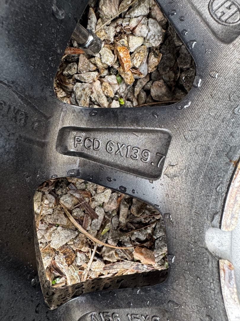 15インチ ロードマックス６穴　ハイエース