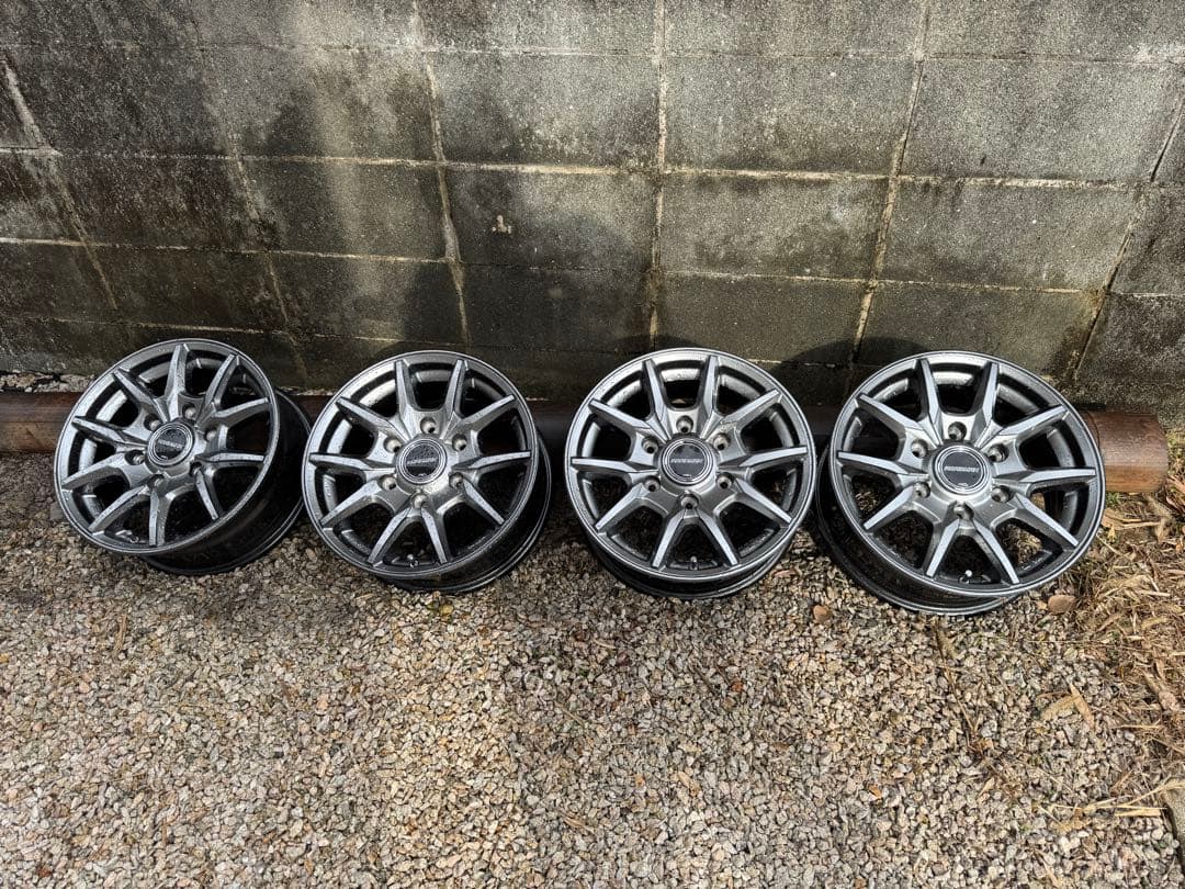 15インチ ロードマックス６穴　ハイエース