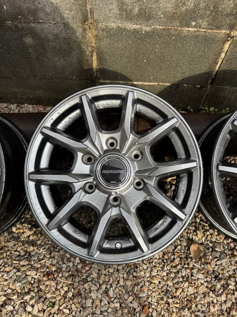 15インチ ロードマックス６穴　ハイエース