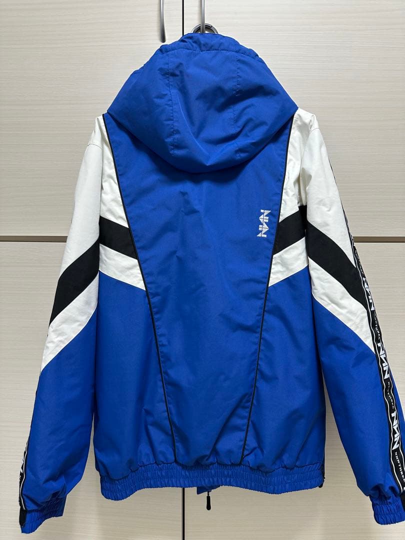 NNN エヌスリー　スノーボードウェア 青 韓国