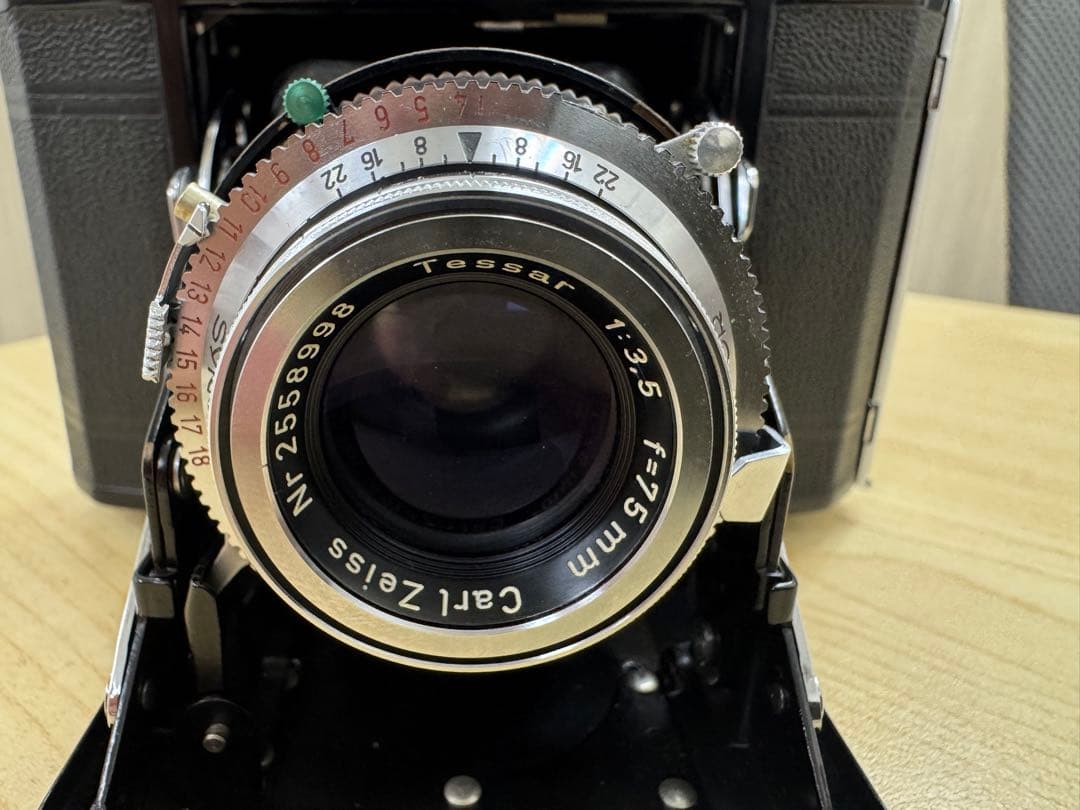 ツァイスイコン　Tessar 75mm f/3.5 中判フィルムカメラ