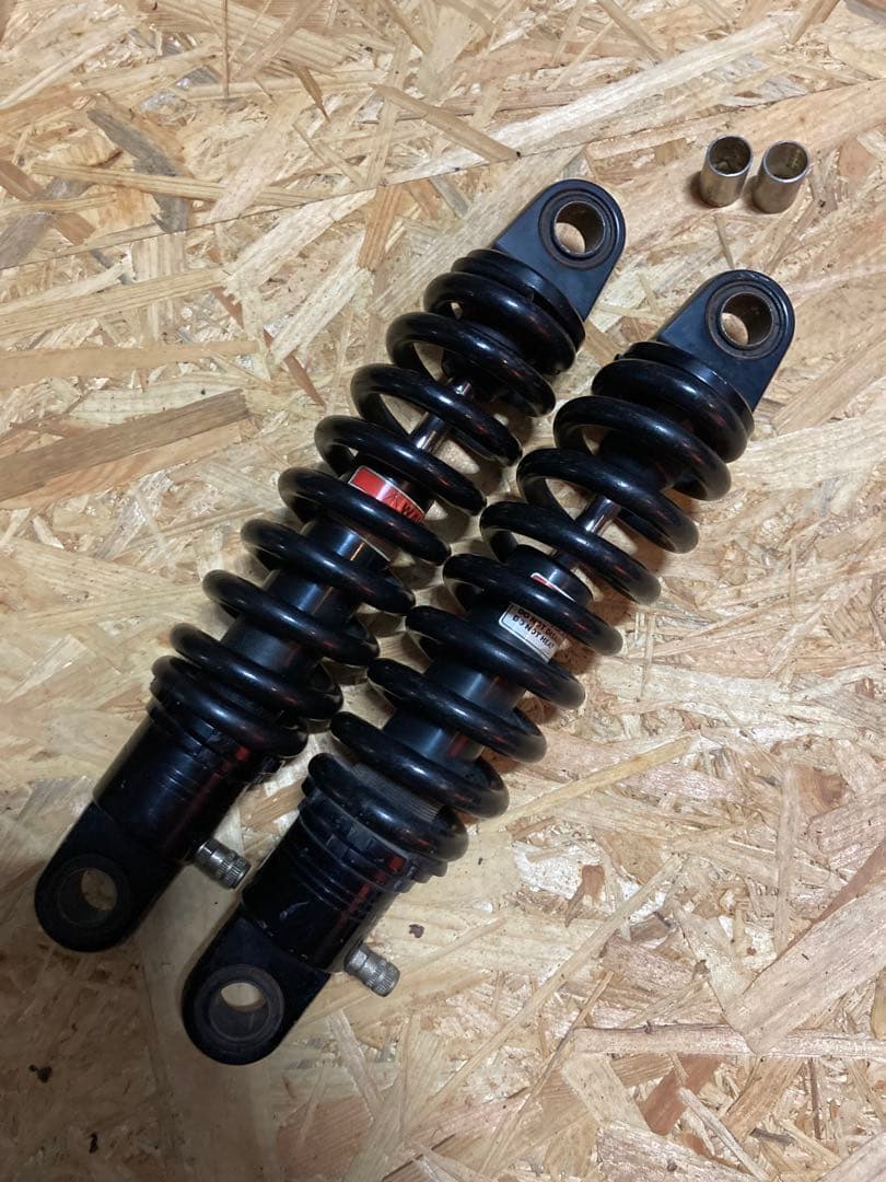 イージーライダース　SR400ローダウンサスペンション