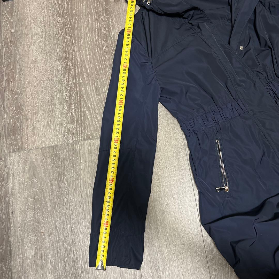 モンクレーMONCLER フード付きネイビーコート