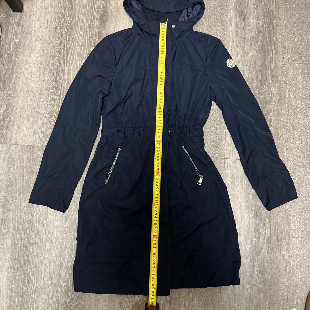 モンクレーMONCLER フード付きネイビーコート