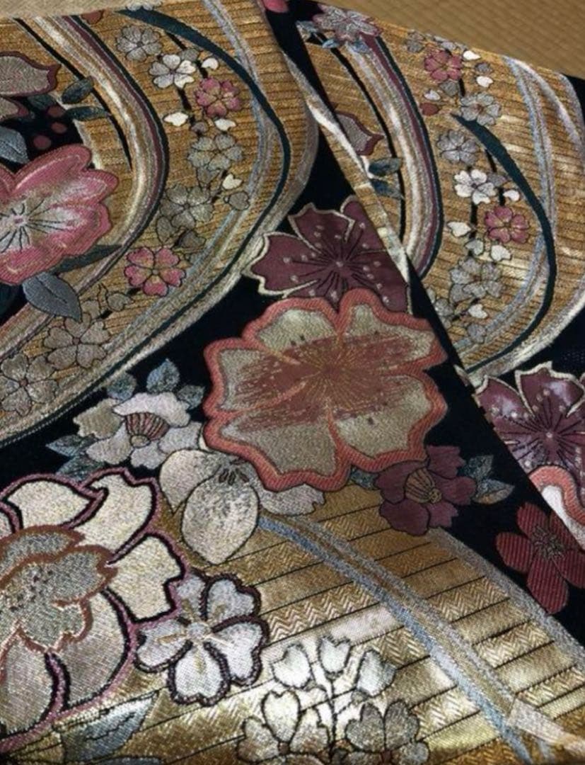 【ぐぅーちゃん⭐︎】 振袖フルセット 可愛い花柄　金駒刺繍　人気のホワイト系