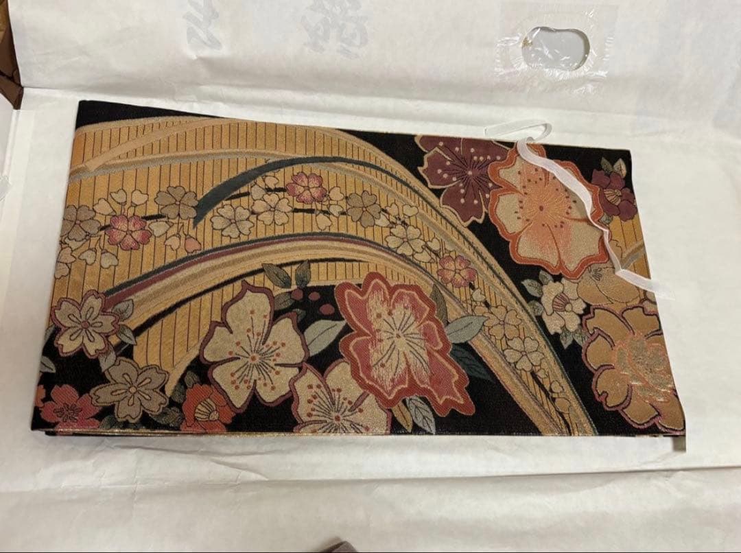 【ぐぅーちゃん⭐︎】 振袖フルセット 可愛い花柄　金駒刺繍　人気のホワイト系