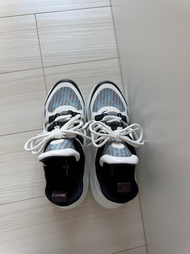 【美品】ルイ・ヴィトン　LOUIS VUITTON スニーカー　アークライト