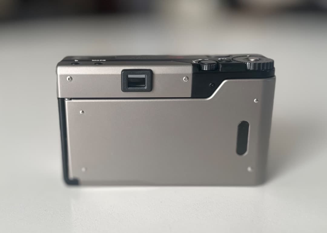 CONTAX T3 チタニウムシルバー