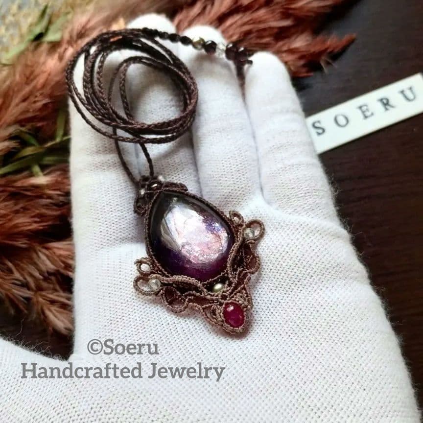 【Ray.s（零）】レピドライト＆ルビーのマクラメ編みネックレス