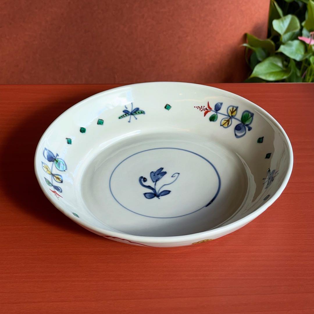 正木春蔵　色絵染付花蝶文　深皿