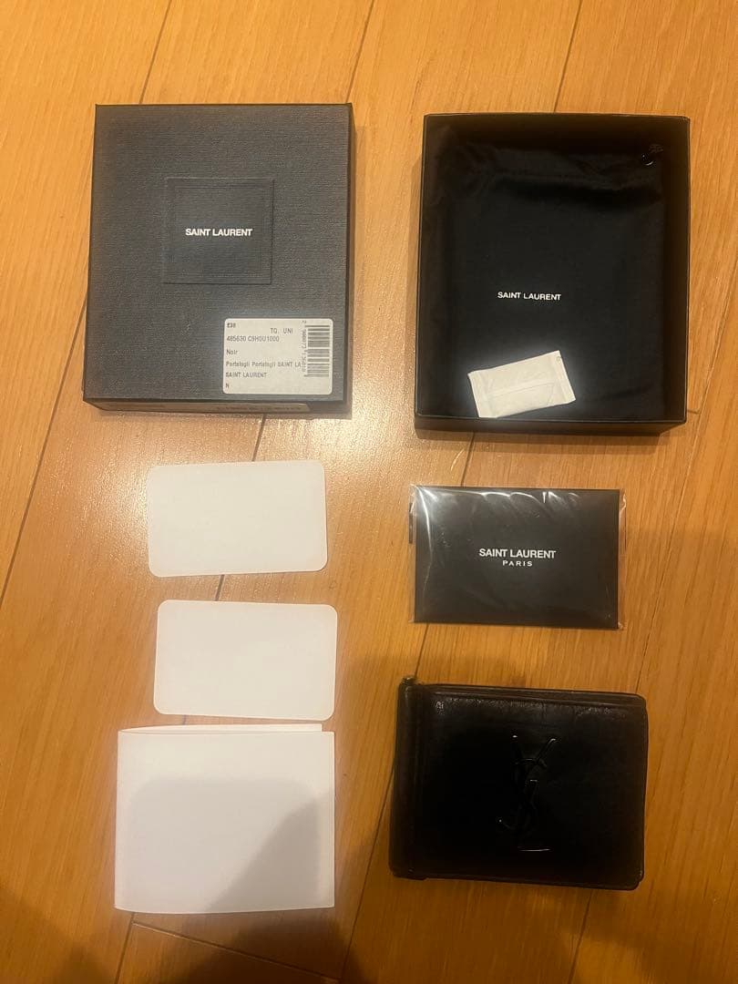 しおんサンローランYSLロゴマネークリップ２つ折り財布ブラック