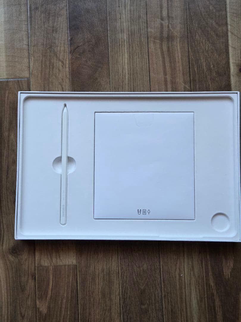 Galaxy Tab S10 Lite 本体 カバー付き