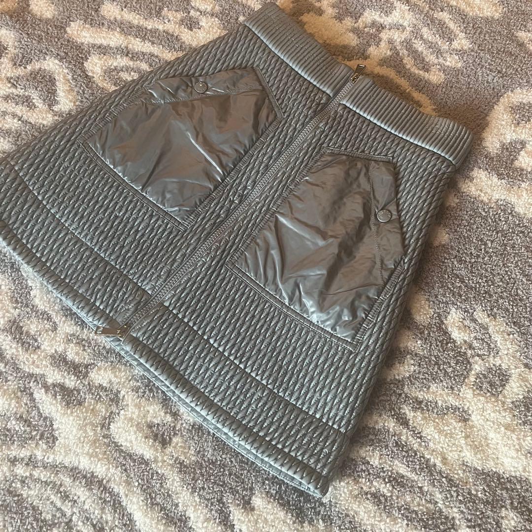 MONCLER GONNA グレーブルー　キルティングスカート　40 Ｍ