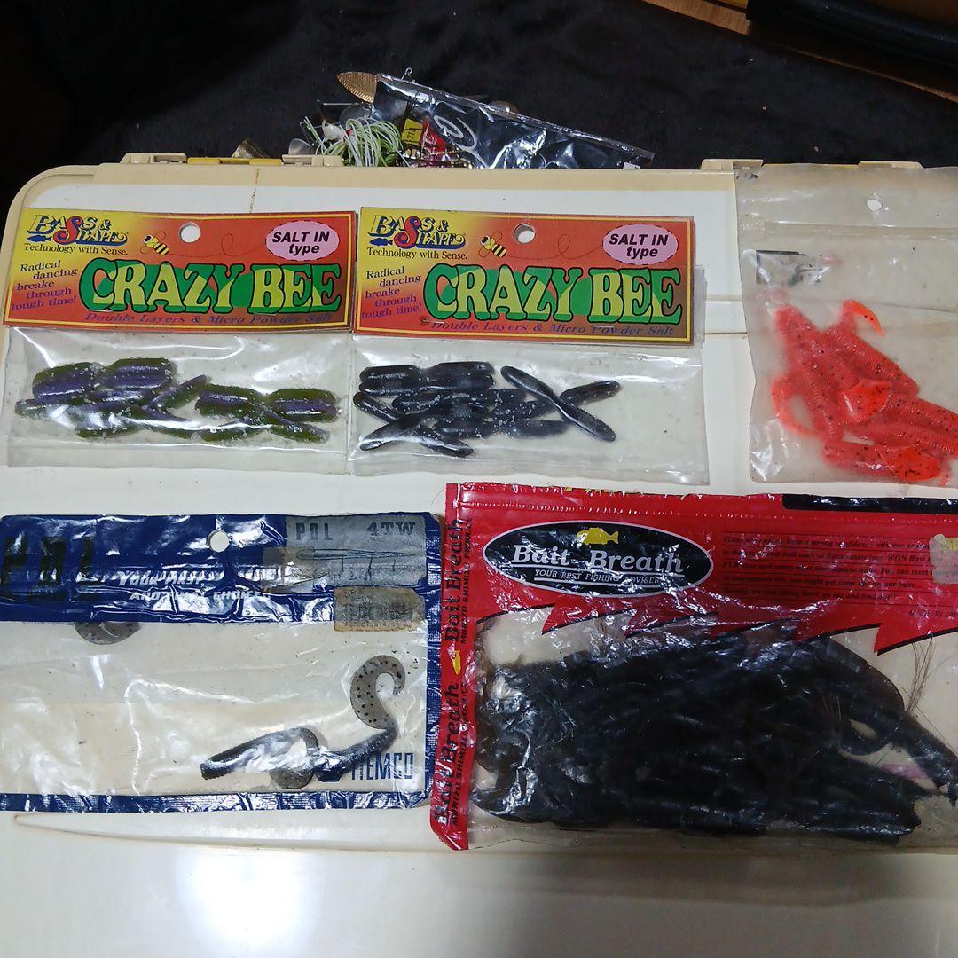 バス釣り引退セット235000セットはワームも込みになります。