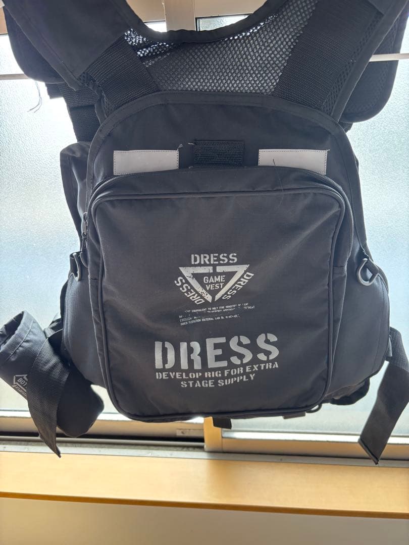 DRESS フローティングゲームベスト 黒　ライフジャケット　釣りベスト