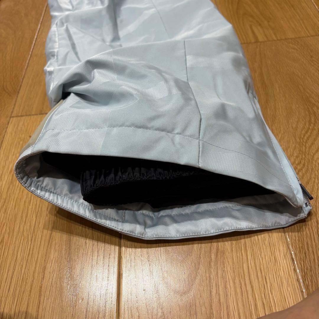 未使用級　DESCENTEデサント SIO 高機能ウェアー　ズボンXOサイズ　白