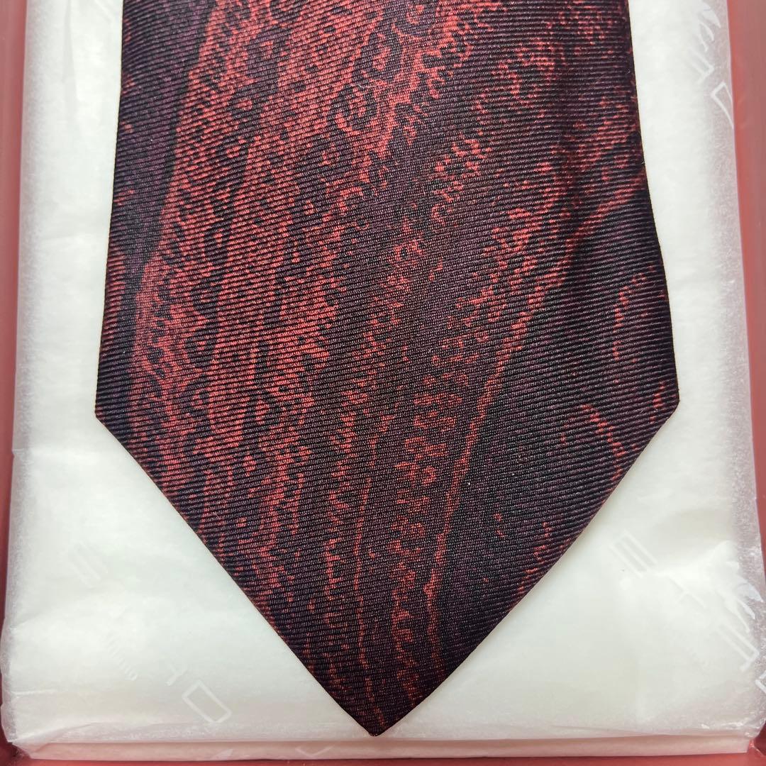 未使用タグ付　エトロ　ネクタイ　赤ボルドー　ペイズリー柄　シルクジャガード