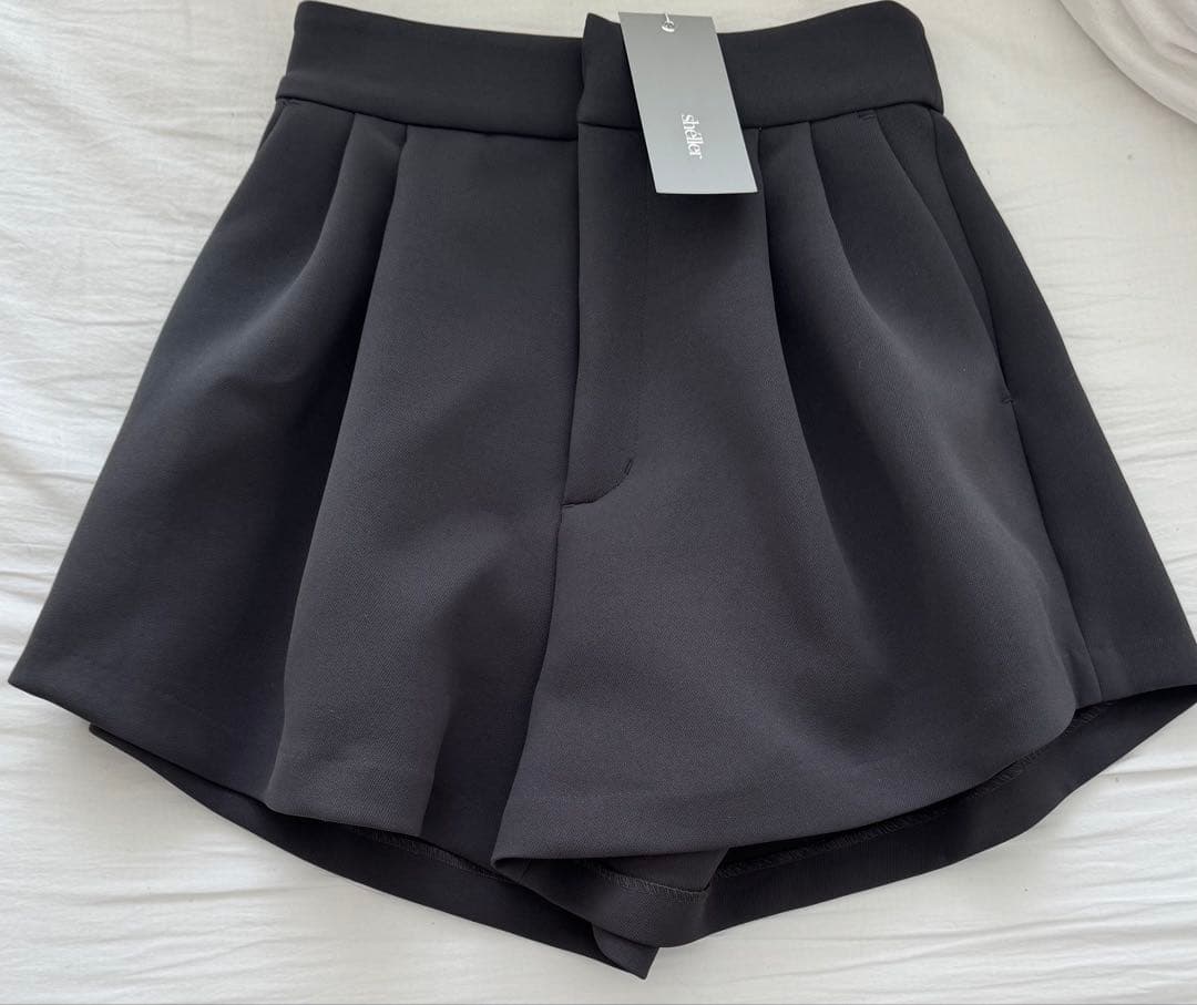 Sheller シェリエ サイドヘムショートパンツ