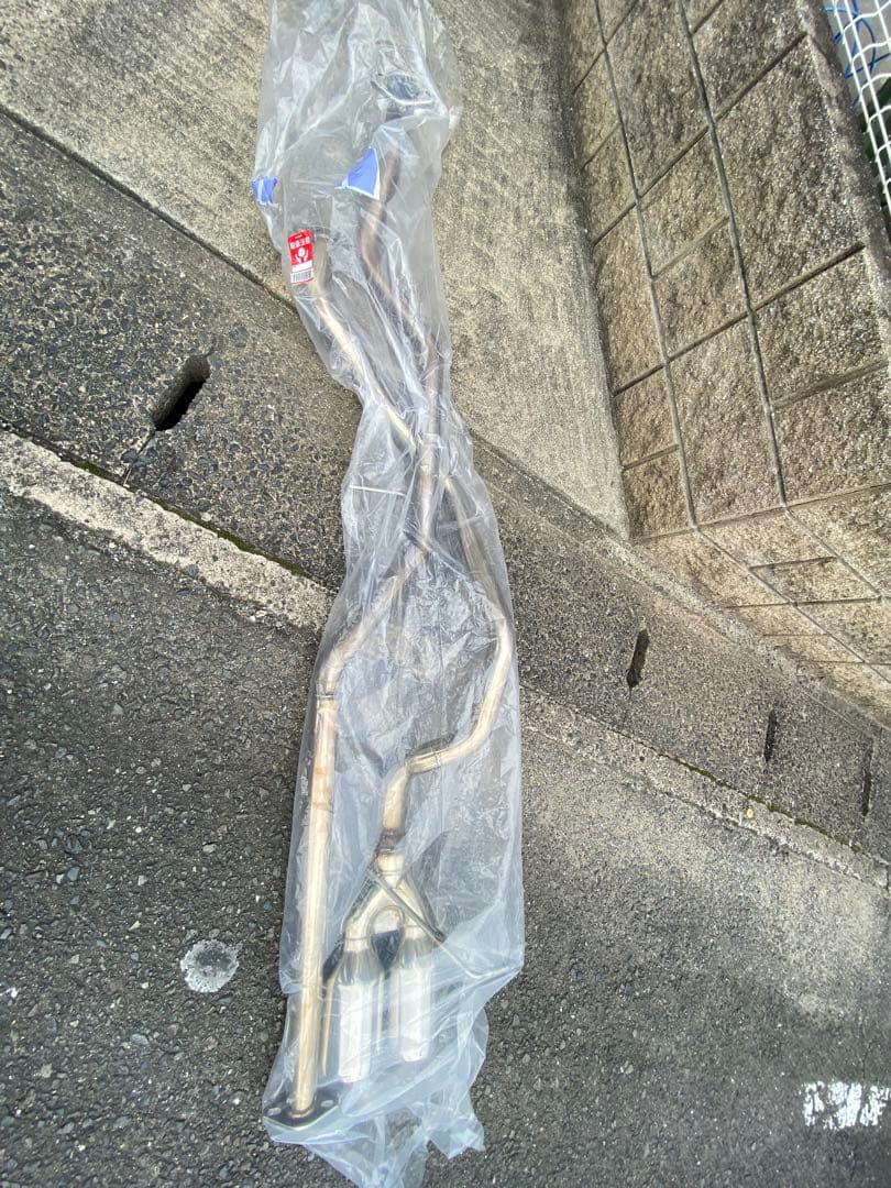 直接引取可・配達は着払い　タントカスタム la600s スリーキャッツマフラー