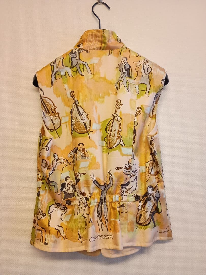 HERMES エルメス ジレ ベスト オーケストラ柄
