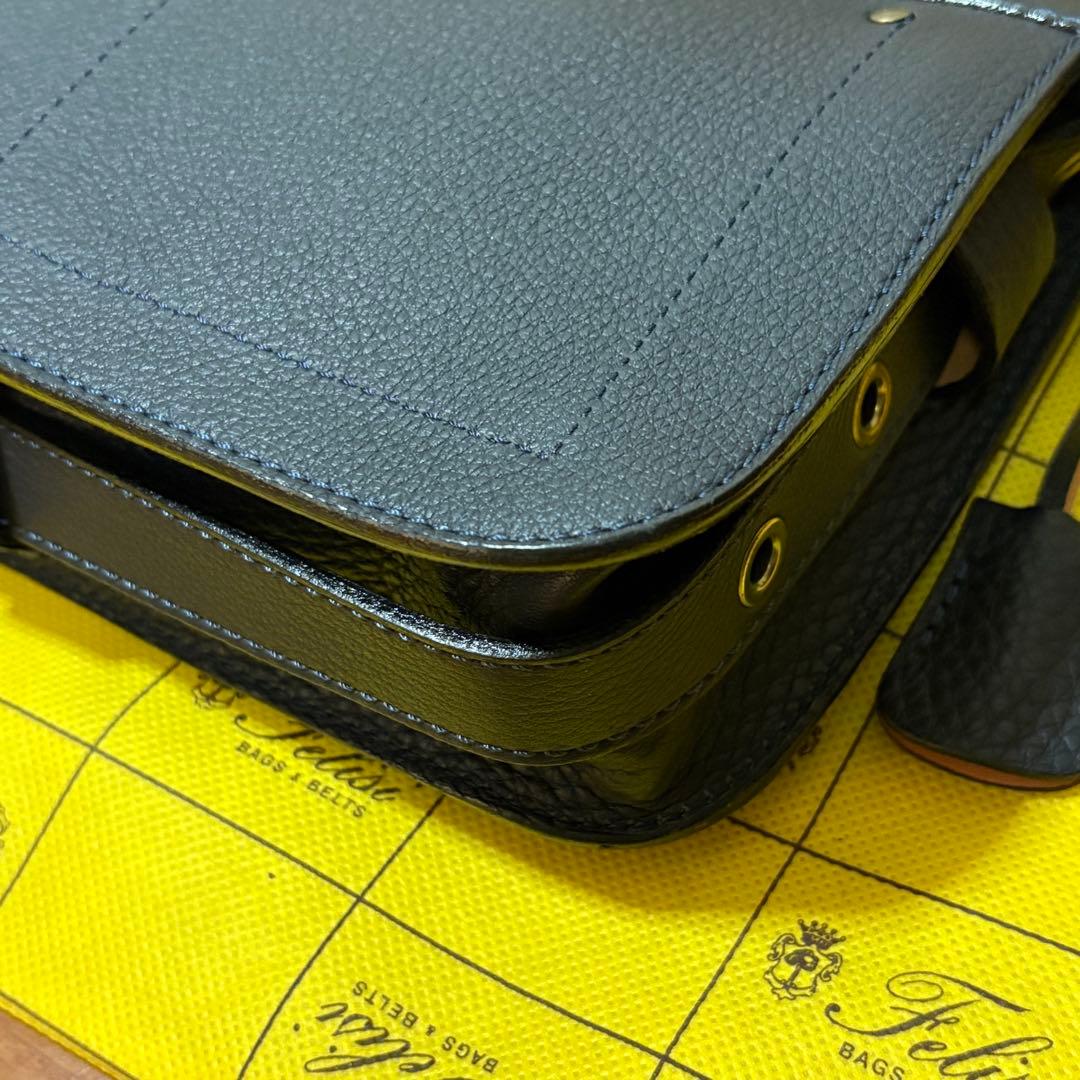 激レア！！【Felisi】 コレクションレザー ショルダーバッグ(ネイビー)