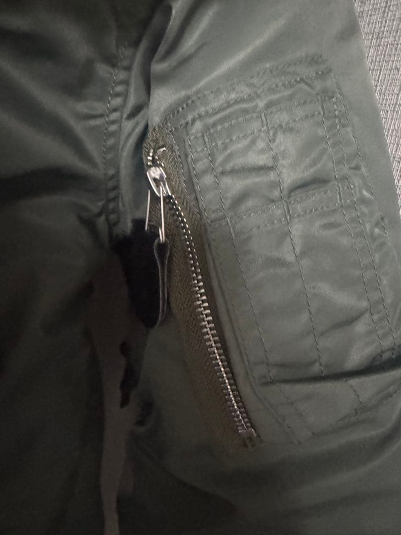 【美品】BEAMS PLUS N-3B Down sage