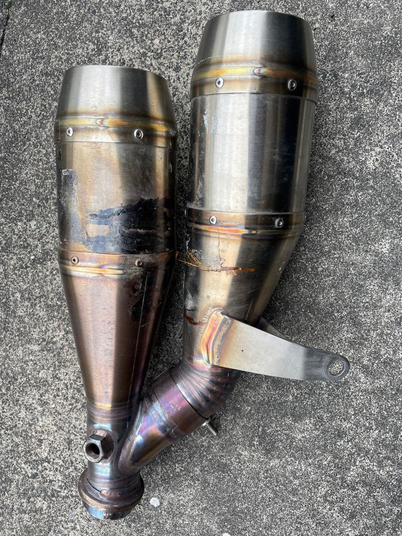 値下げ　トライアンフ　ロケット3r マフラー