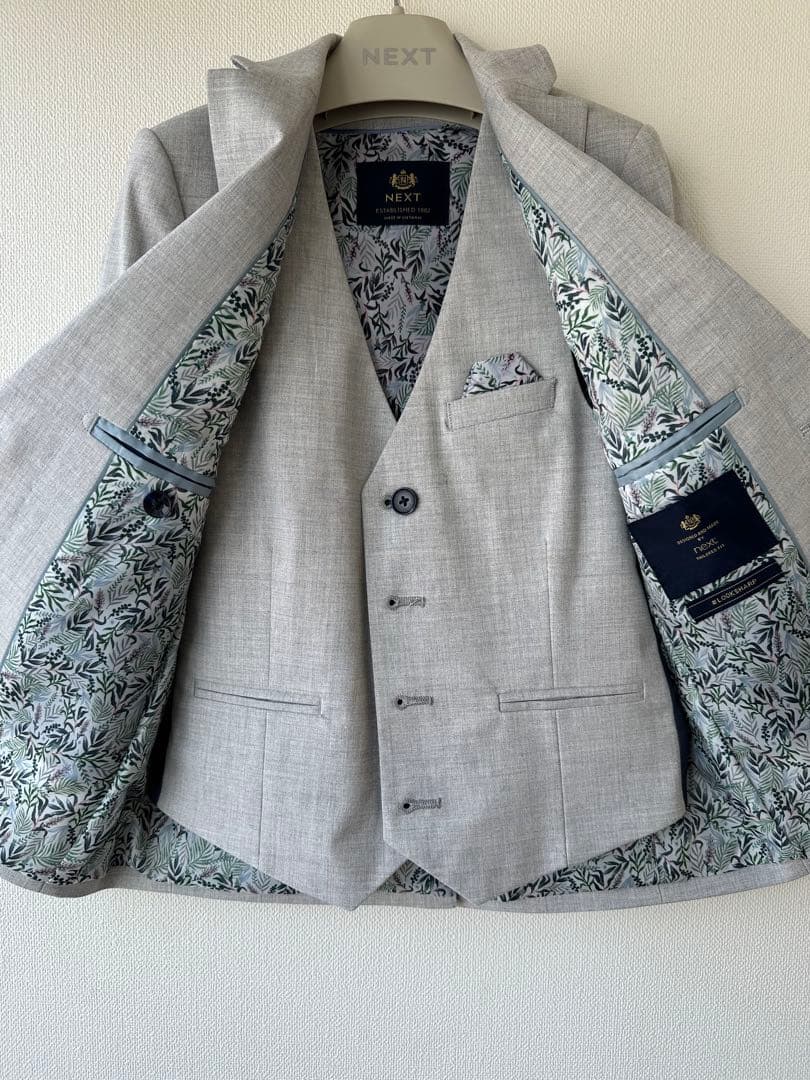 新品同様！next フォーマルスーツ3点セット　入学　結婚式