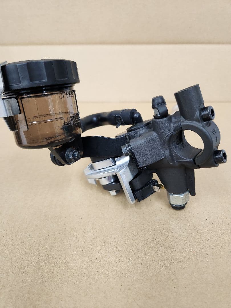 値下げKAWASAKI純正ブレーキマスターシリンダーとクラッチレバーZ900RS