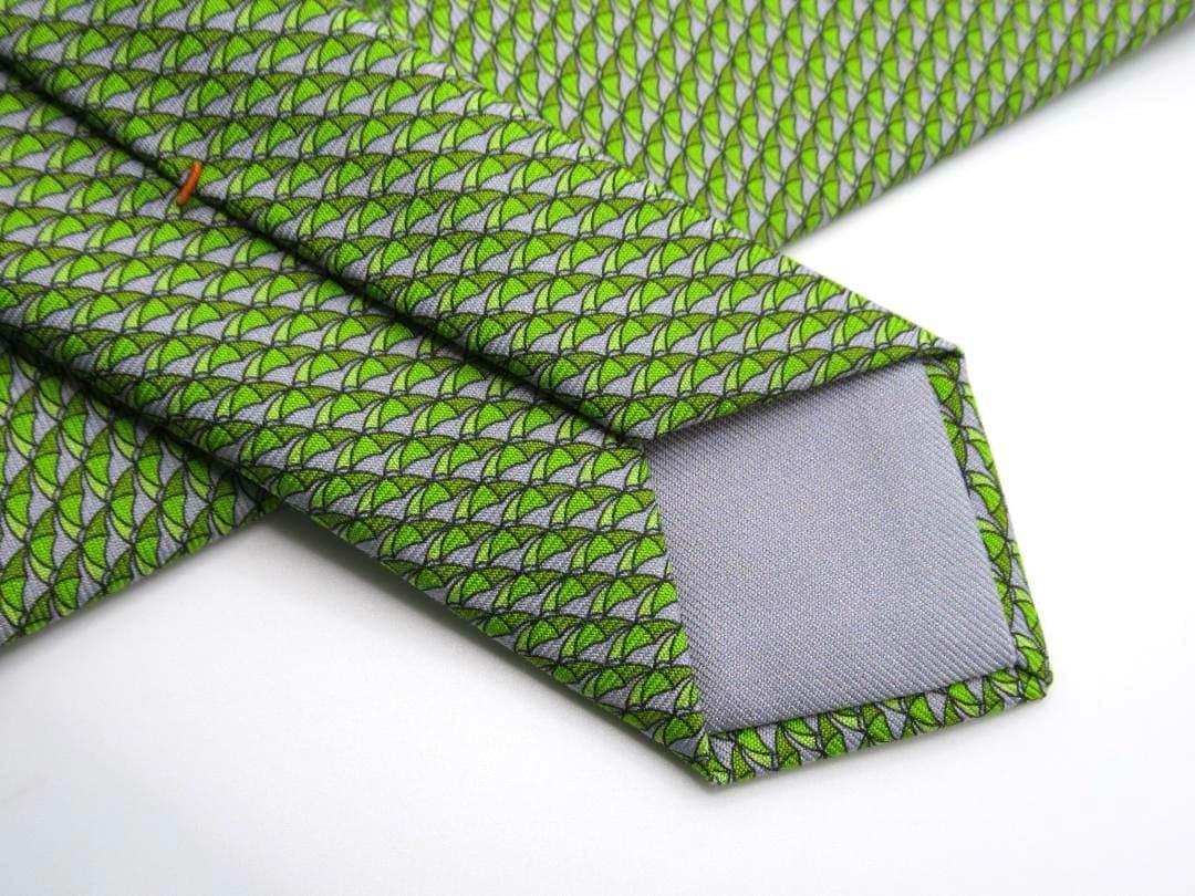 HERMES エルメス ネクタイ グリーン 緑 アンブレラ 傘柄 シルク 箱付き