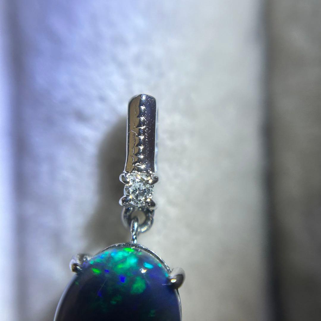 ライトニングリッジ　天然　ブラックオパール　ペンダントトップ　pt900