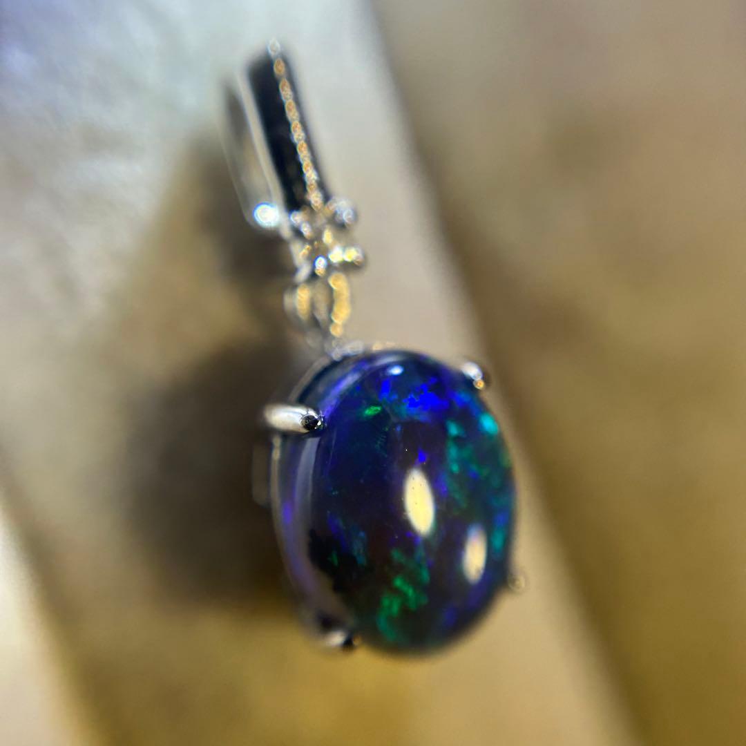 ライトニングリッジ　天然　ブラックオパール　ペンダントトップ　pt900