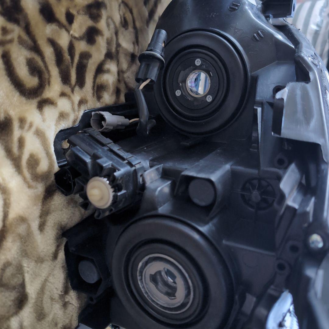 プリウス30ヘッドライト 左右セット インナーブラック