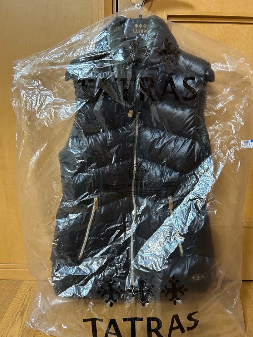 TATRAS ブラック ダウンベスト 新品未使用