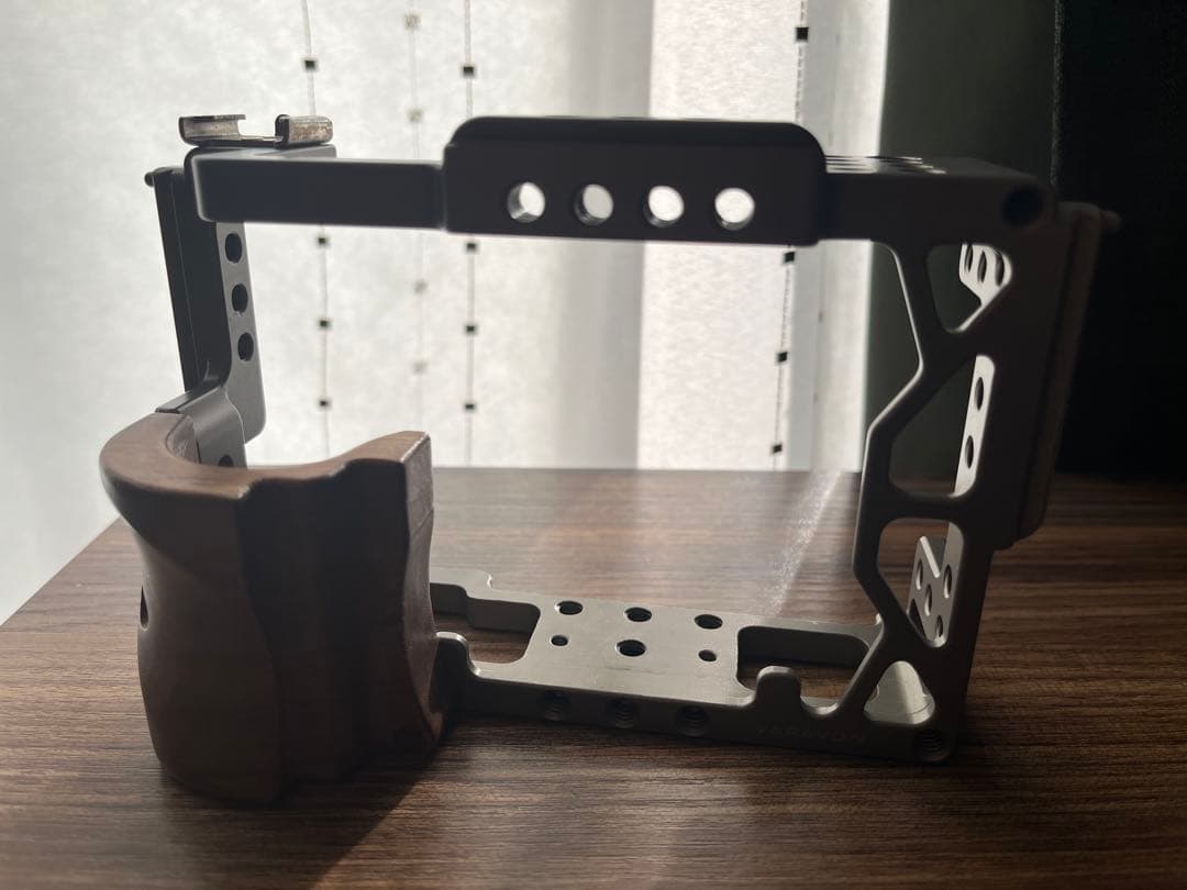 a7 sii & Nikon 50mm f/1.4 レンズ &ゼウスrig