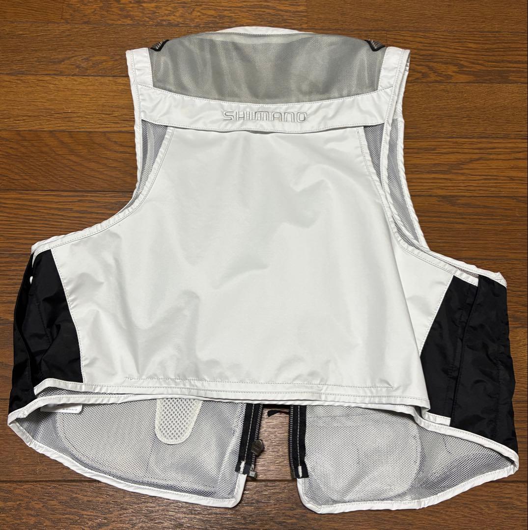 SHIMANO フィッシングベスト ホワイト/ブラック