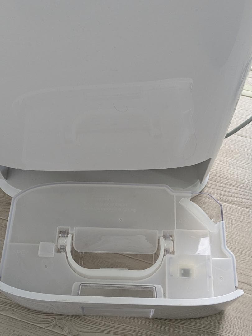 衣類乾燥除湿機　パナソニック ナノイー F-YZTX60