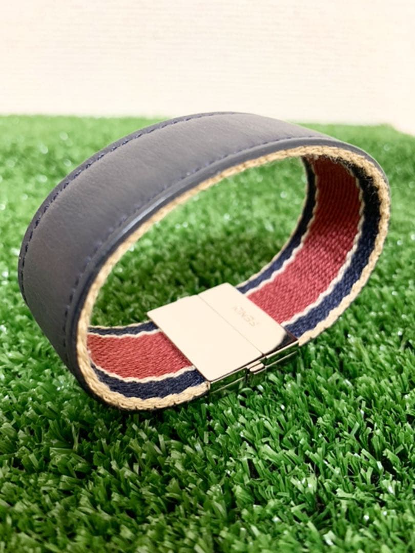 新品未使用 FENDI リバーシブル バングル ネイビー アクセサリー