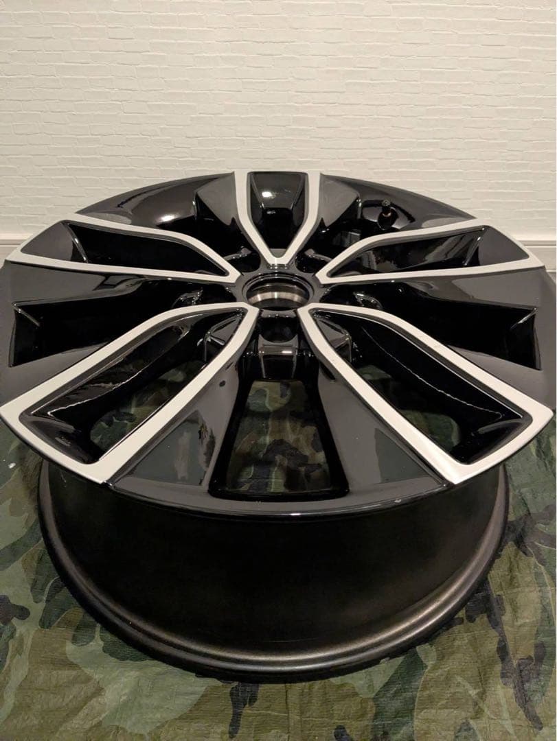 しるばホンダ RV ヴェゼル 純正 18in アルミホイール